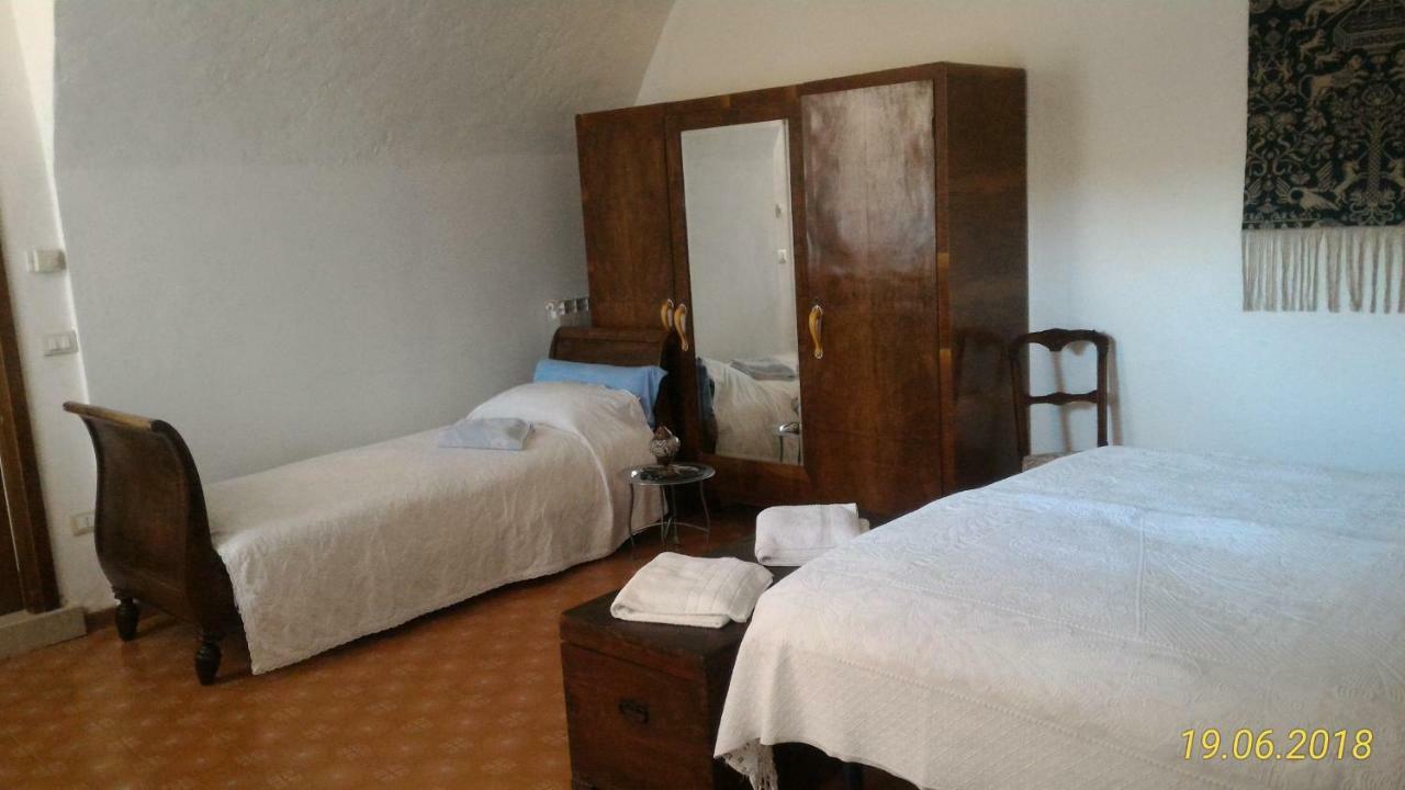 Agriturismo Holle マネルバ・デル・ガルダ エクステリア 写真